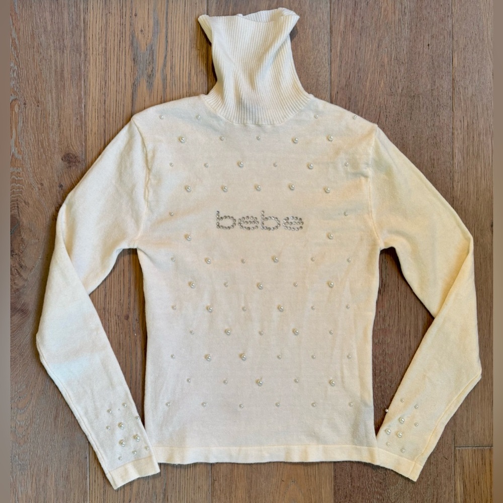 Bebe Logo Rhinestone & Pearls Beige Turtleneck Pullover Long Sleeve Sweater Sz M